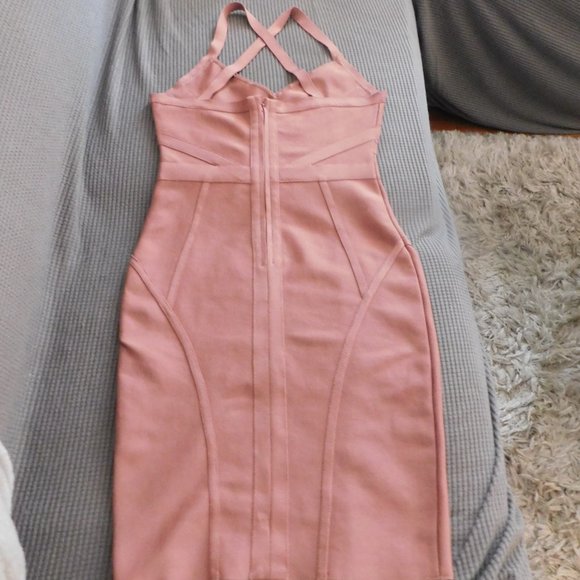 Mauve Bandage Bodycon Dress - Picture 8 of 17